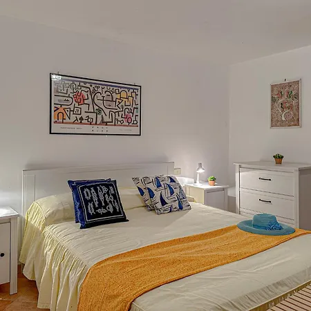 Apartment Zaffiro - 2 Mins From The Sea *